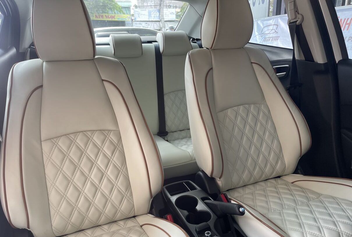 MAZDA 2 (1)